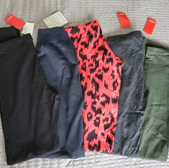 Mixed womens clothes tops, dresses, skirts - Picture 4 of 4